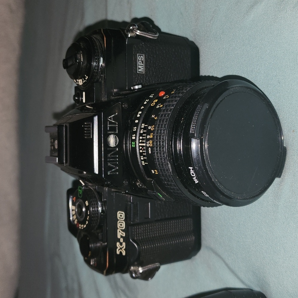 Minolta X-700 camera - Picture 2 of 4